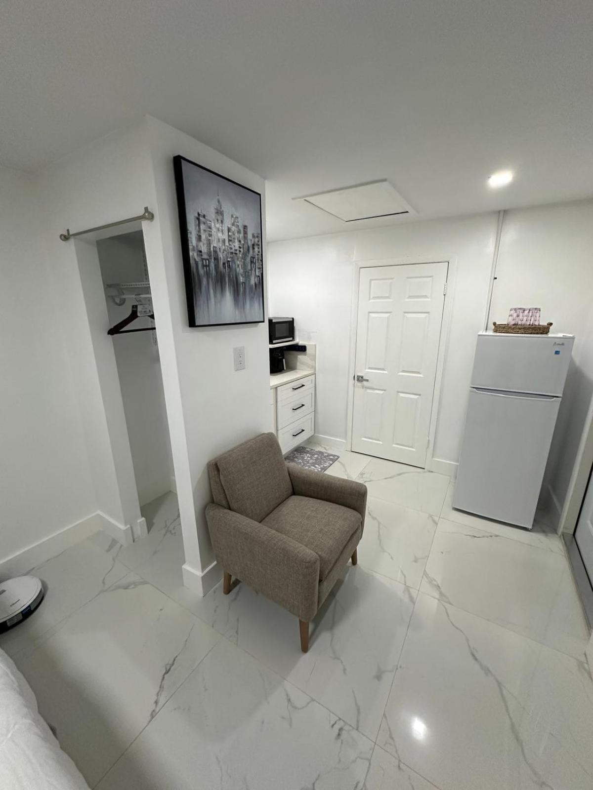 Adrien Guest Studio Miami Gardens Εξωτερικό φωτογραφία
