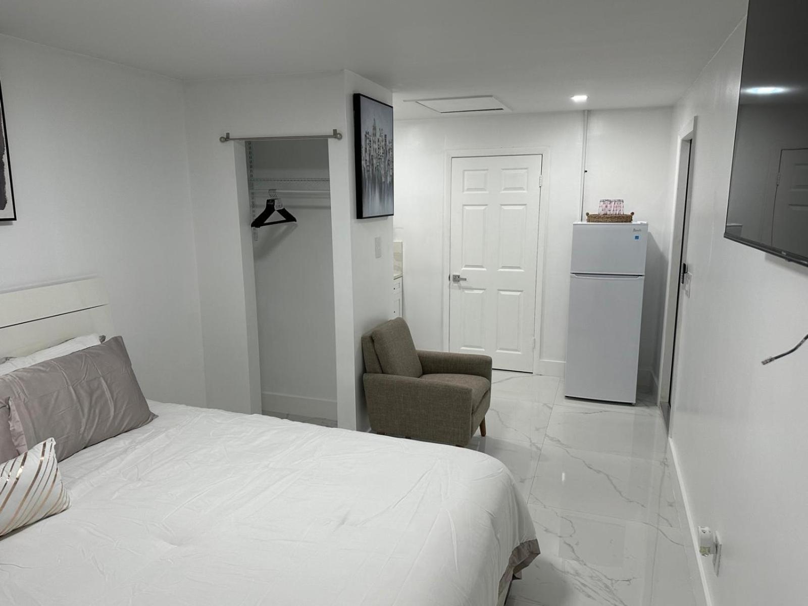 Adrien Guest Studio Miami Gardens Εξωτερικό φωτογραφία