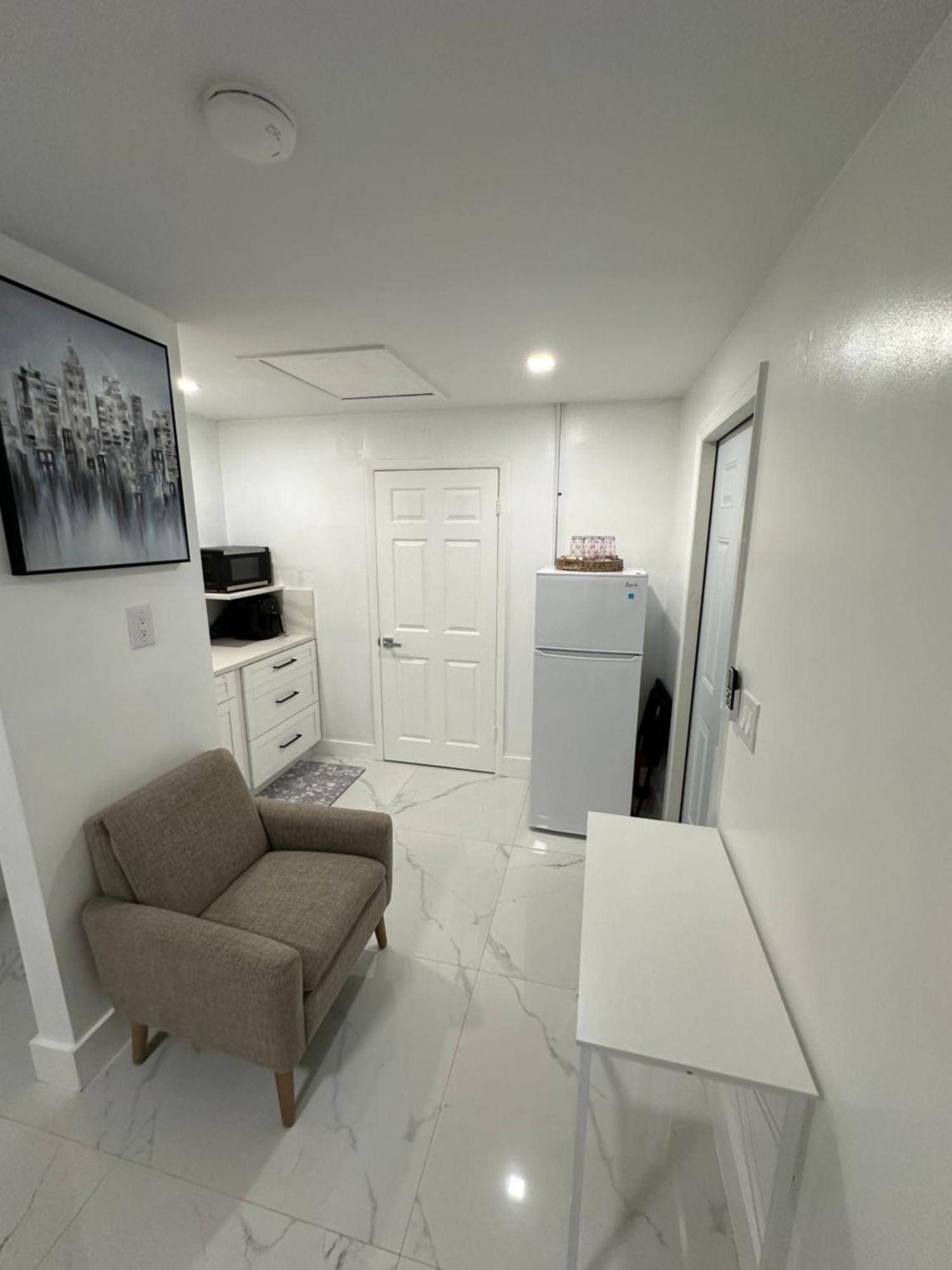 Adrien Guest Studio Miami Gardens Εξωτερικό φωτογραφία